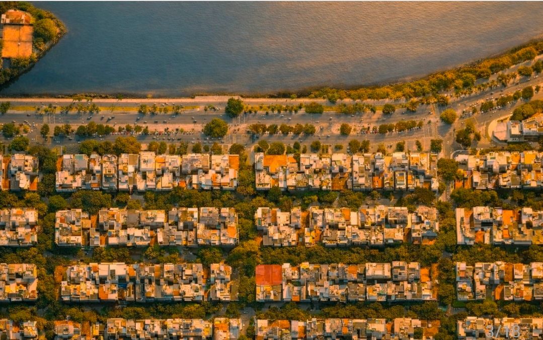 Vista aérea de Ipanema mostrando a Lagoa Rodrigo de Freitas e o quarteirão da Rua Garcia D'Ávila